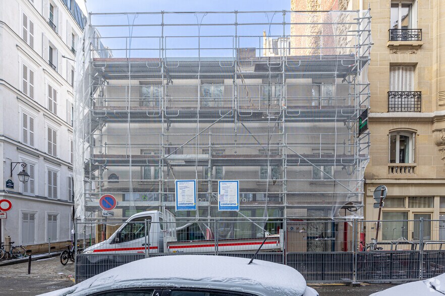 12 Rue Jacquemont, Paris for lease - Primary Photo - Image 1 of 2