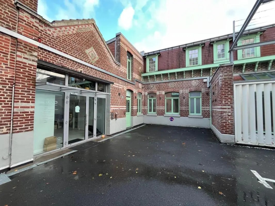 Office in Lille for lease Building Photo- Image 1 of 6