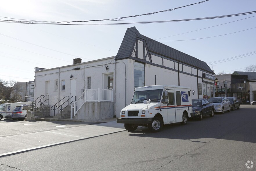 330-346 Plandome Rd, Manhasset, NY à vendre - Photo du bâtiment - Image 2 de 4