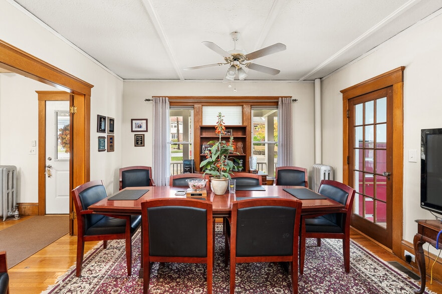 1707 Northampton St, Holyoke, MA for sale - Interior Photo - Image 2 of 12