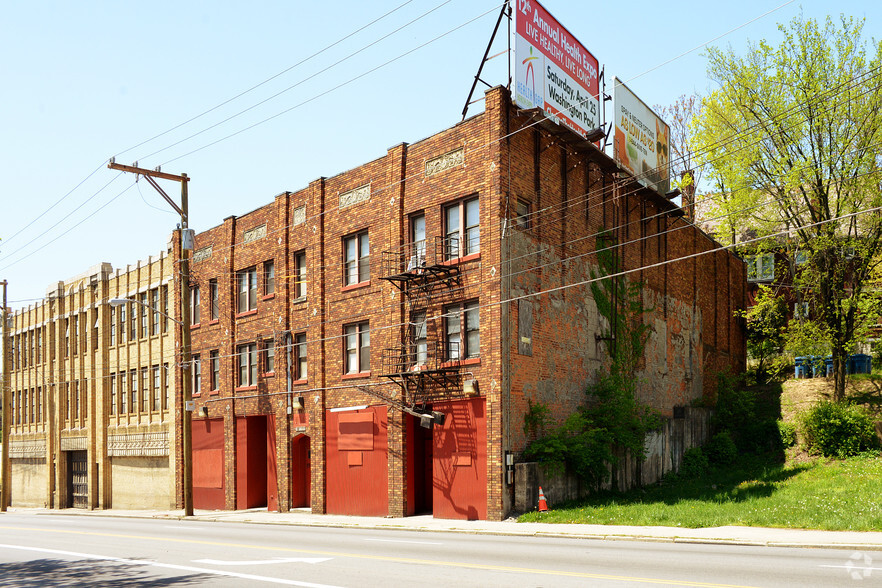 3371 Reading Rd, Cincinnati, OH à vendre - Photo principale - Image 1 de 1