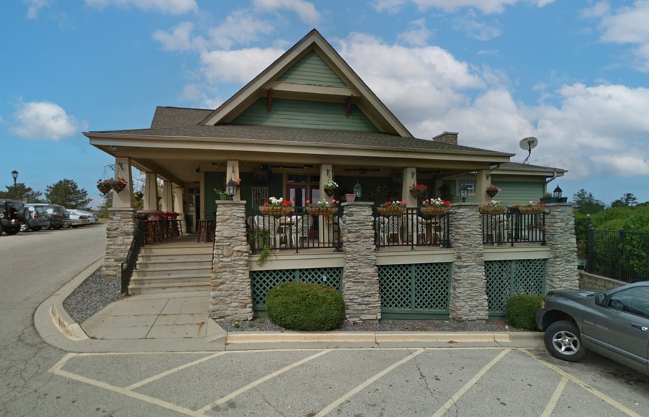 S67W14831 Janesville Rd, Muskego, WI for sale - Building Photo - Image 2 of 7