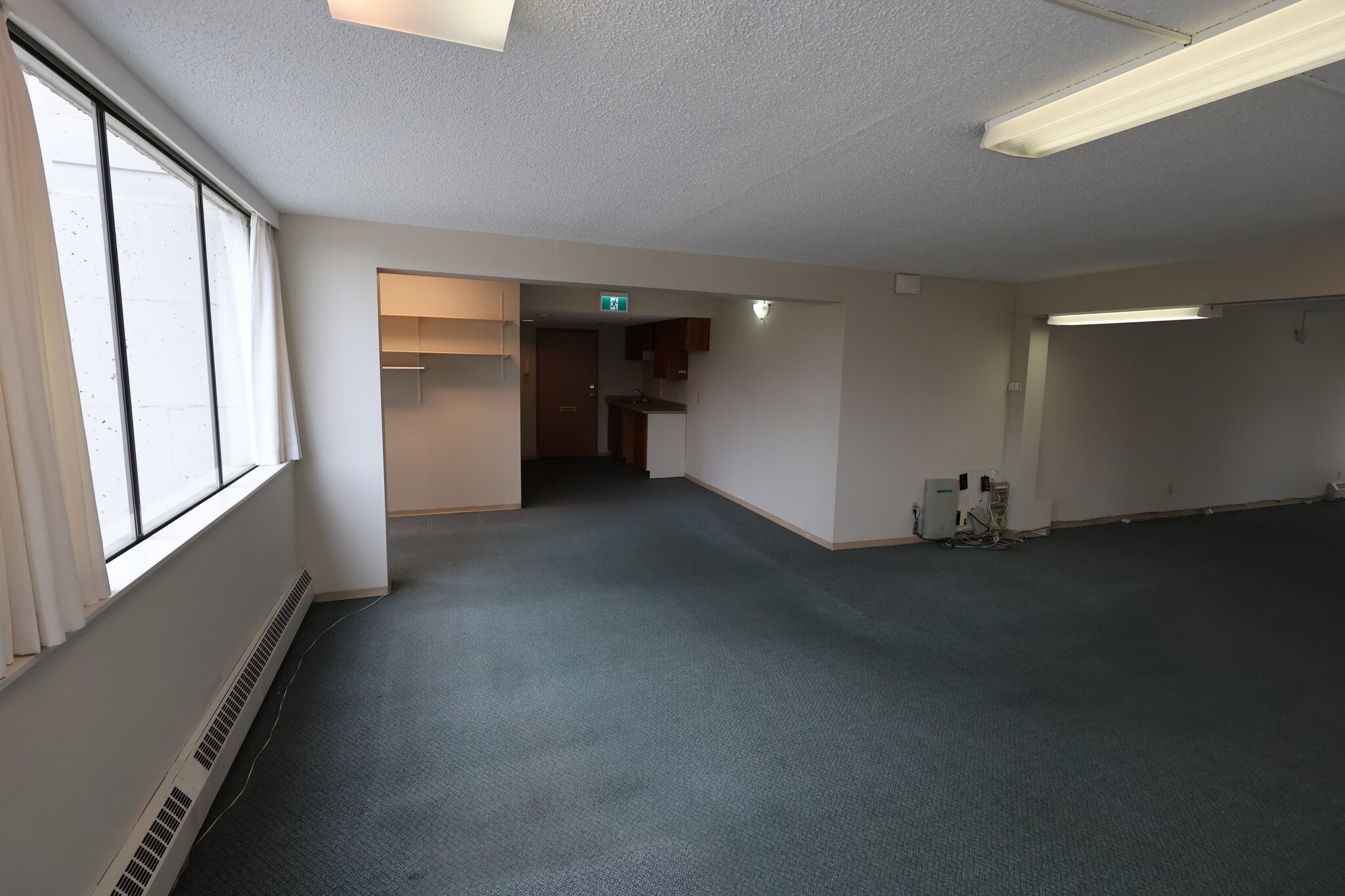 631 Sixth St, New Westminster, BC for lease Primary Photo- Image 1 of 10