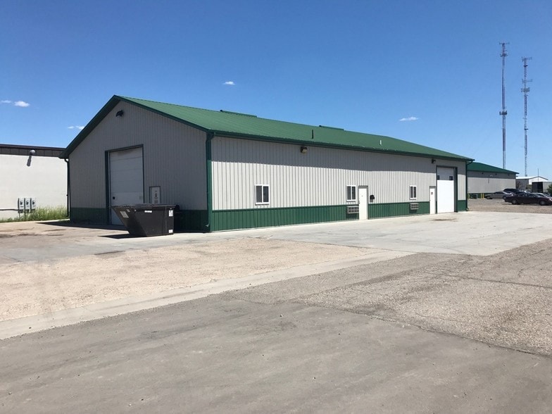 1828 23rd St S, Moorhead, MN for sale - Building Photo - Image 2 of 10