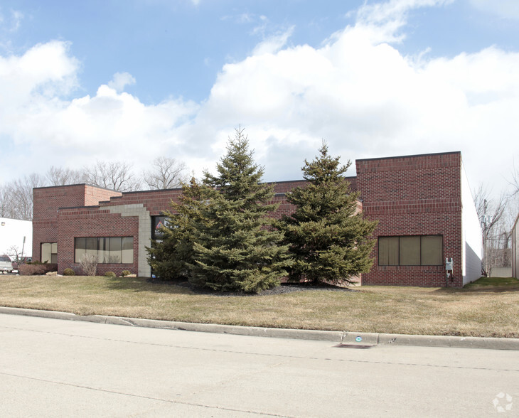 35240 Forton Ct, Clinton Township, MI for sale - Building Photo - Image 3 of 3