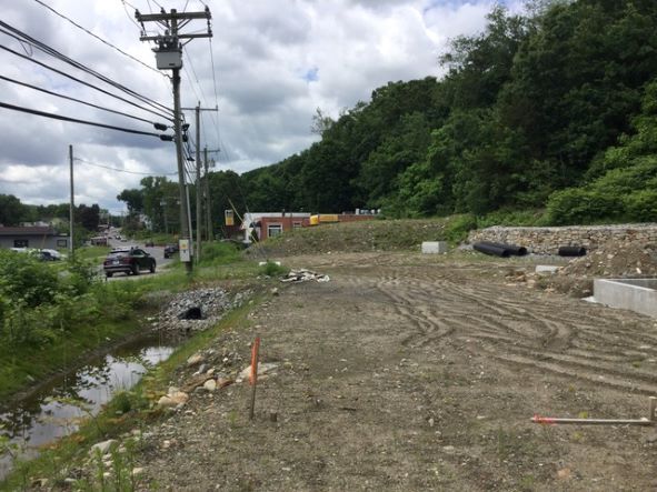 3025 East Main Street, Waterbury, CT à vendre - Photo du bâtiment - Image 3 de 3