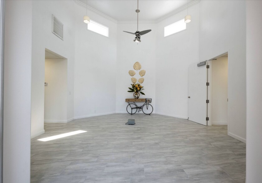 1408 S Jones Blvd, Las Vegas, NV à vendre - Photo du bâtiment - Image 2 de 22