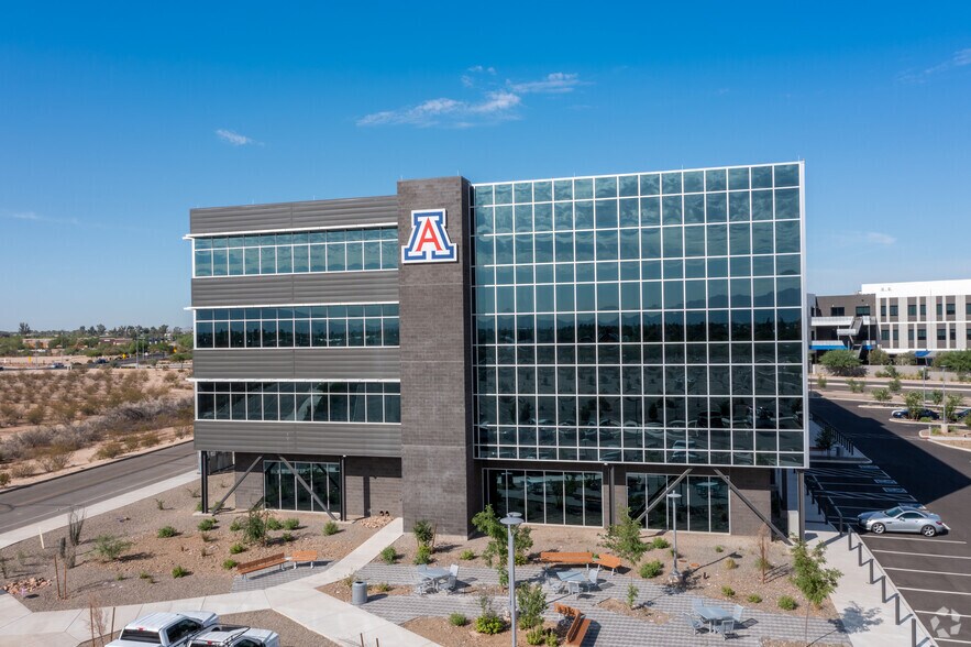 1600 E Idea Ln, Tucson, AZ à louer - Photo du bâtiment - Image 2 de 12