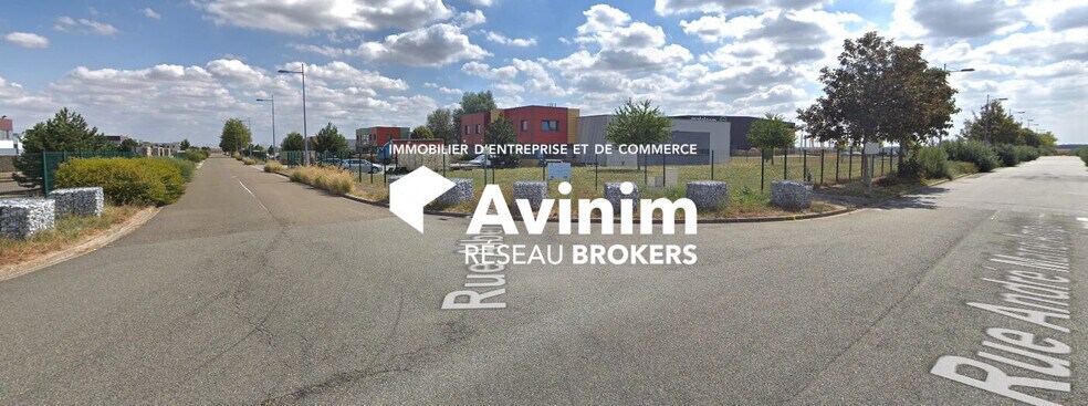 Industrial in Vernouillet for lease - Building Photo - Image 1 of 1