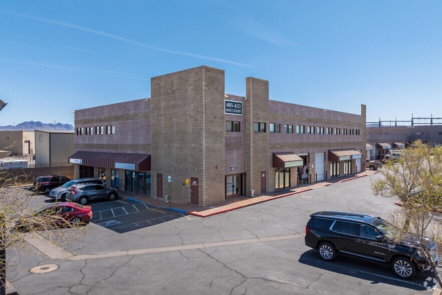 401-433 Max Ct, Henderson, NV à louer - Photo du bâtiment - Image 1 de 6