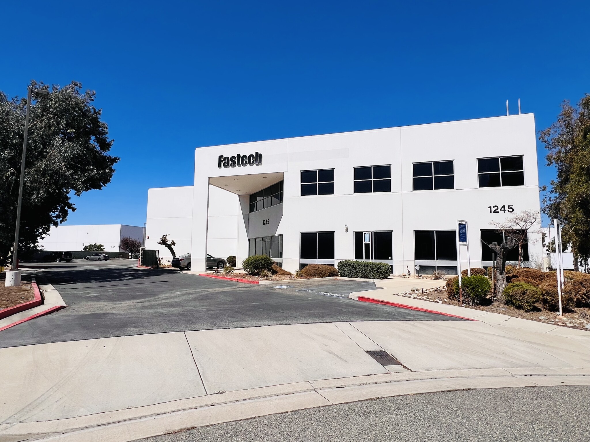 1245 Webb Cir, Corona, CA for lease Building Photo- Image 1 of 35