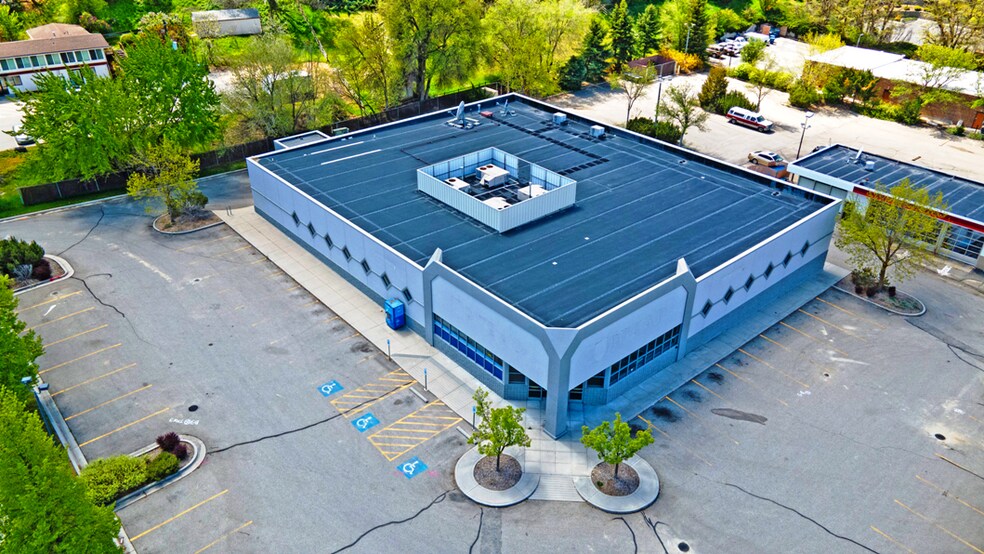5005 W Overland Rd, Boise, ID à vendre - Photo du bâtiment - Image 3 de 35