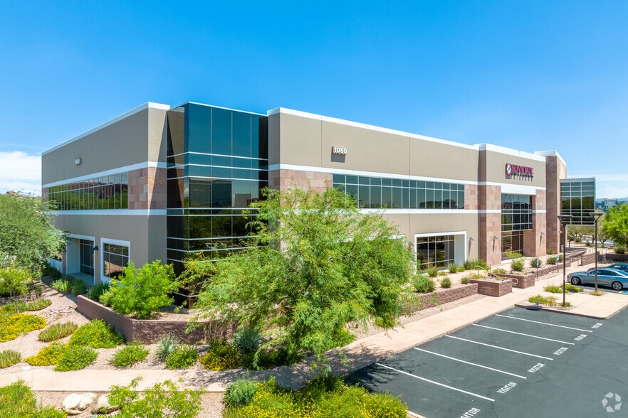 1050 W Washington St, Tempe, AZ for lease - Building Photo - Image 2 of 7