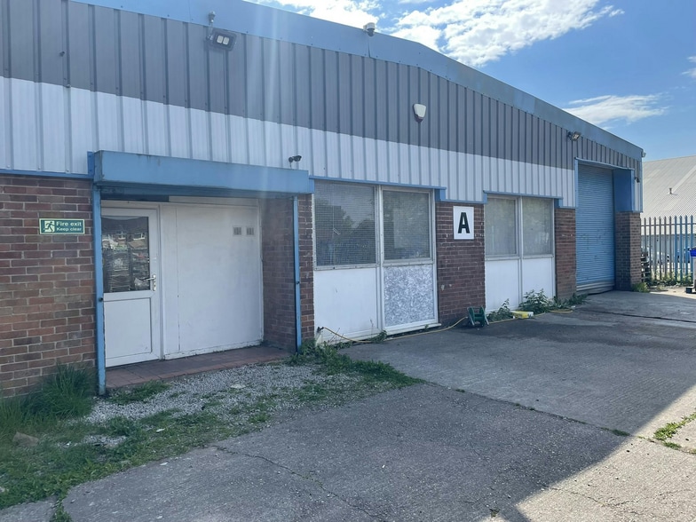 Highfield Rd, Manchester à louer - Photo du bâtiment - Image 2 de 3