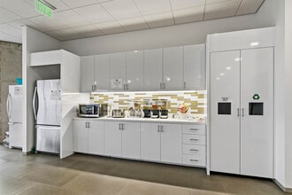 2603 Augusta Dr, Houston, TX à louer Photo intérieure- Image 2 de 19