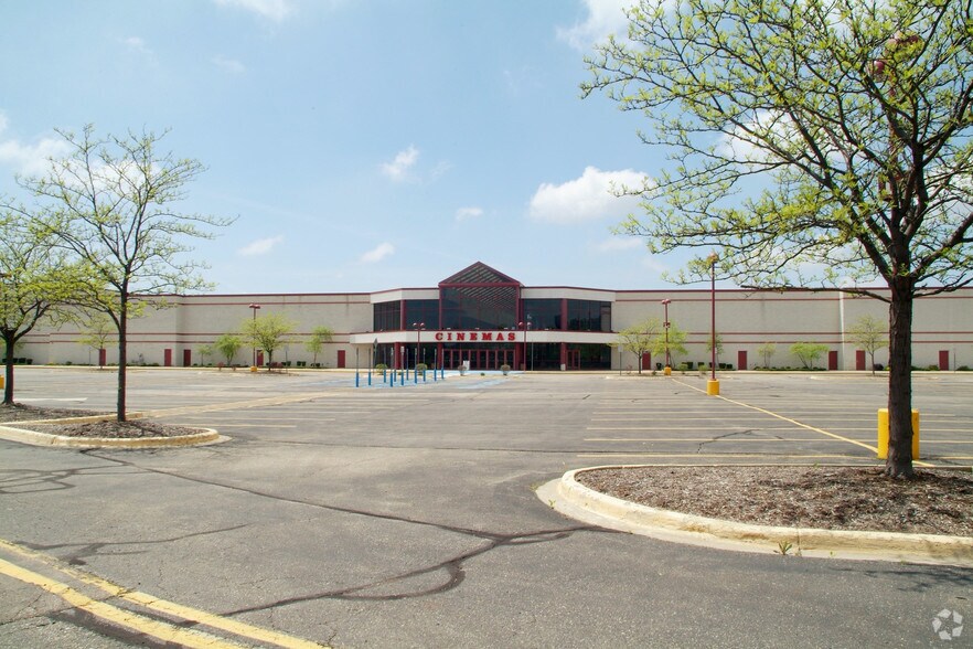 1591 S Graham Rd, Flint, MI for sale - Building Photo - Image 2 of 6