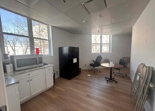 5315 37th Ave, Woodside, NY for lease Interior Photo- Image 2 of 3
