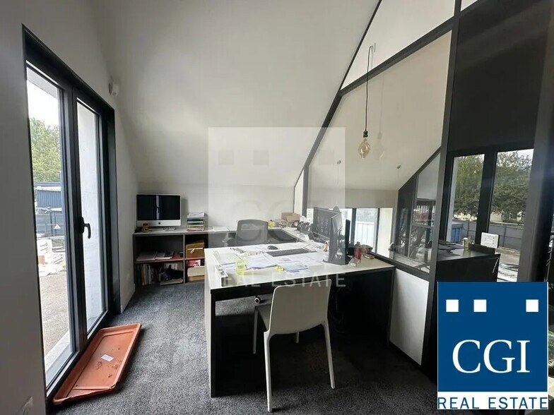 Bureau dans Seyssinet-Pariset à louer - Photo intérieure - Image 2 de 12