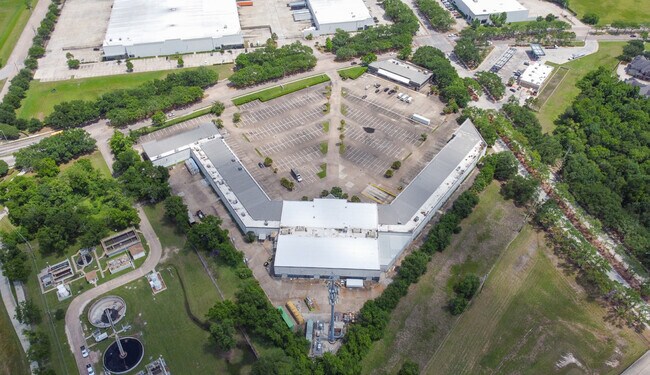 Plus de détails pour 11101 Ella Blvd, Houston, TX - Flex à vendre