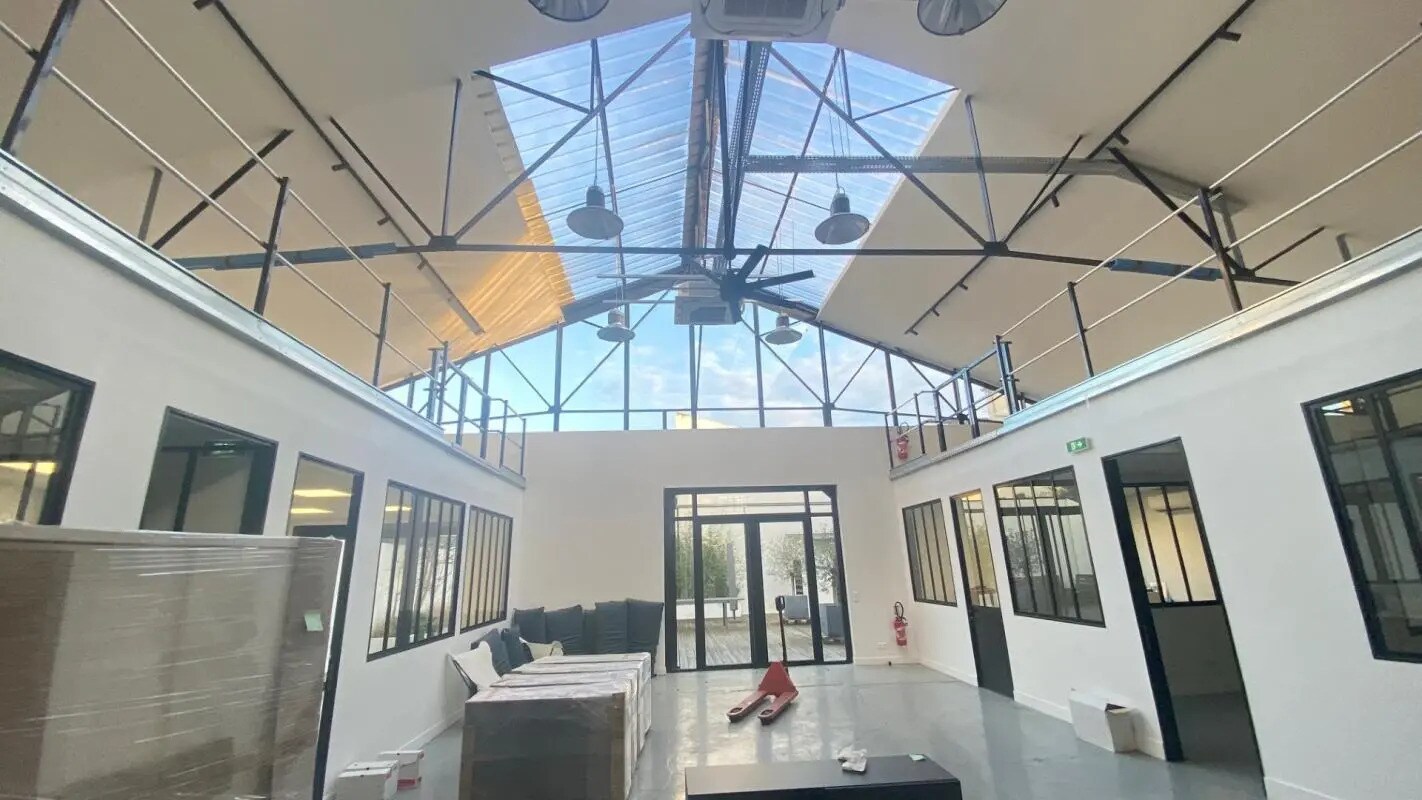 Office in Bois-Colombes for lease Building Photo- Image 1 of 10