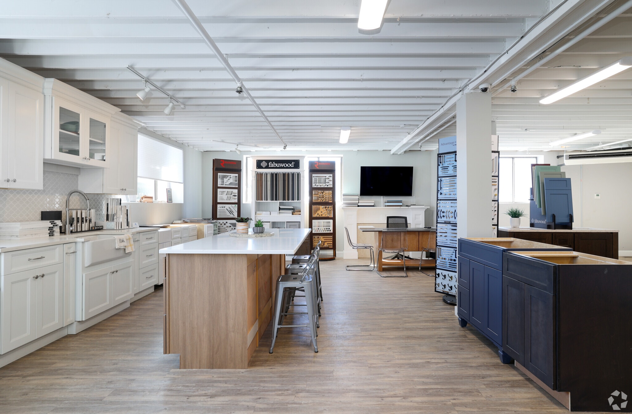 58 Pulaski St, Peabody, MA à louer Photo intérieure- Image 1 de 2