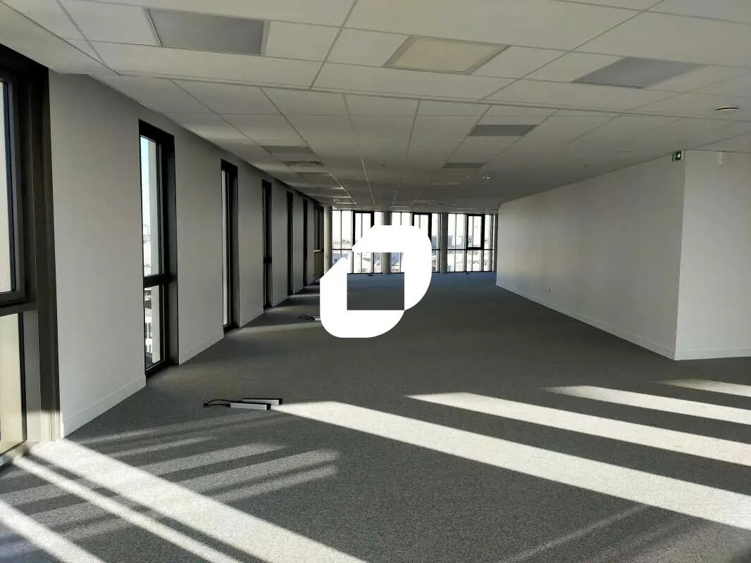 Bureau dans Bordeaux à louer Photo intérieure- Image 1 de 9