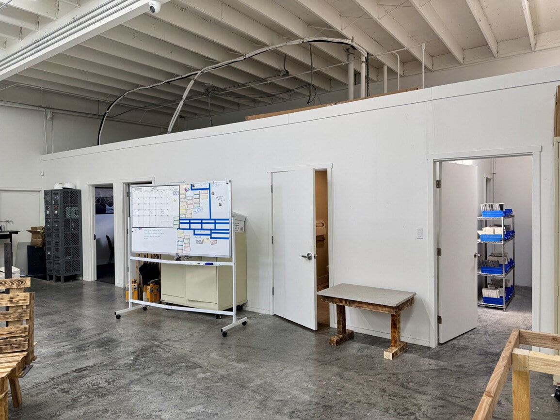 902 Center St, San Carlos, CA for lease Interior Photo- Image 1 of 3