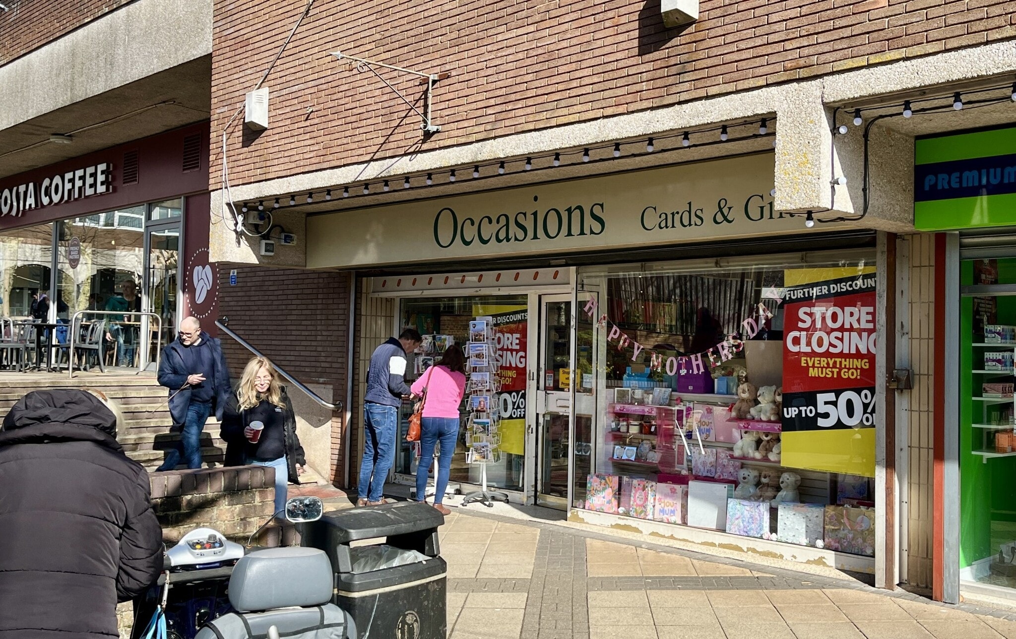 Somerset Sq, Nailsea for lease Building Photo- Image 1 of 2