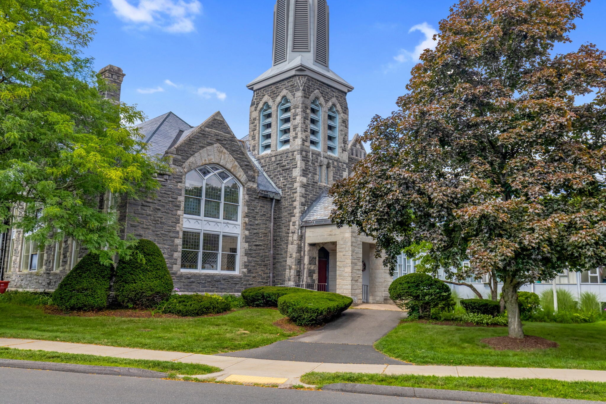 61 Main St, Unionville, CT for sale Building Photo- Image 1 of 36