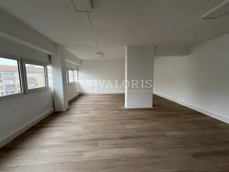 289 Rue Garibaldi, Lyon for lease - Interior Photo - Image 2 of 8