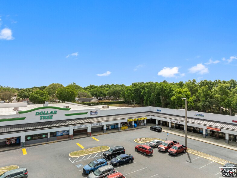 1213-1291 Kingsway Road, Brandon, FL à louer - Photo du bâtiment - Image 3 de 8