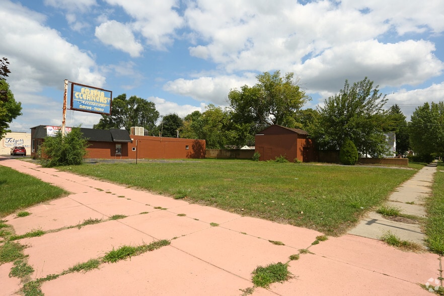 5153 S Beech Daly St, Dearborn Heights, MI for lease - Building Photo - Image 3 of 7