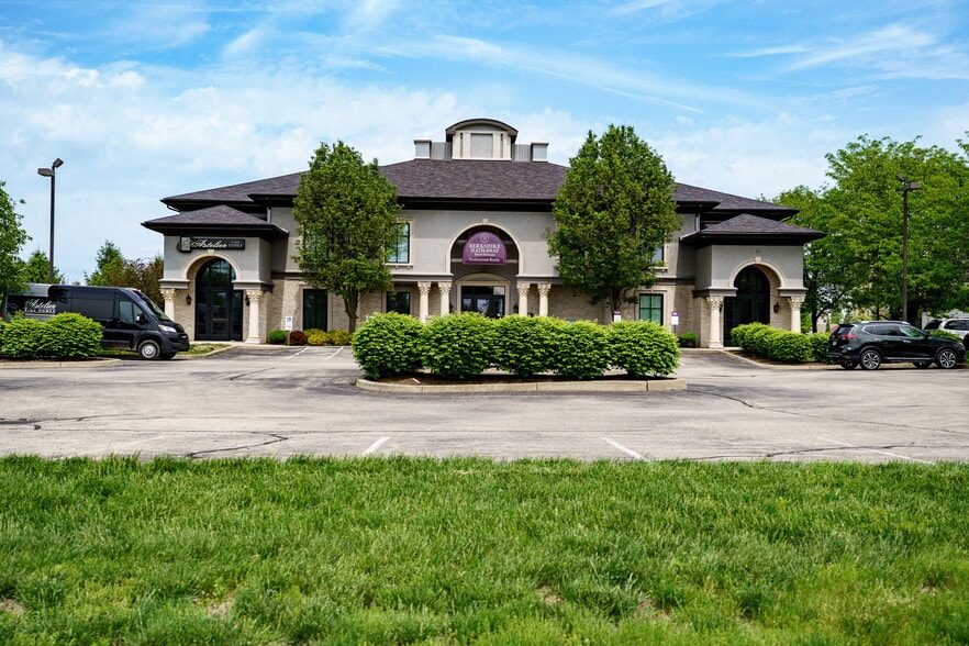 2496 Commons Blvd, Dayton, OH à vendre - Photo du bâtiment - Image 1 de 14