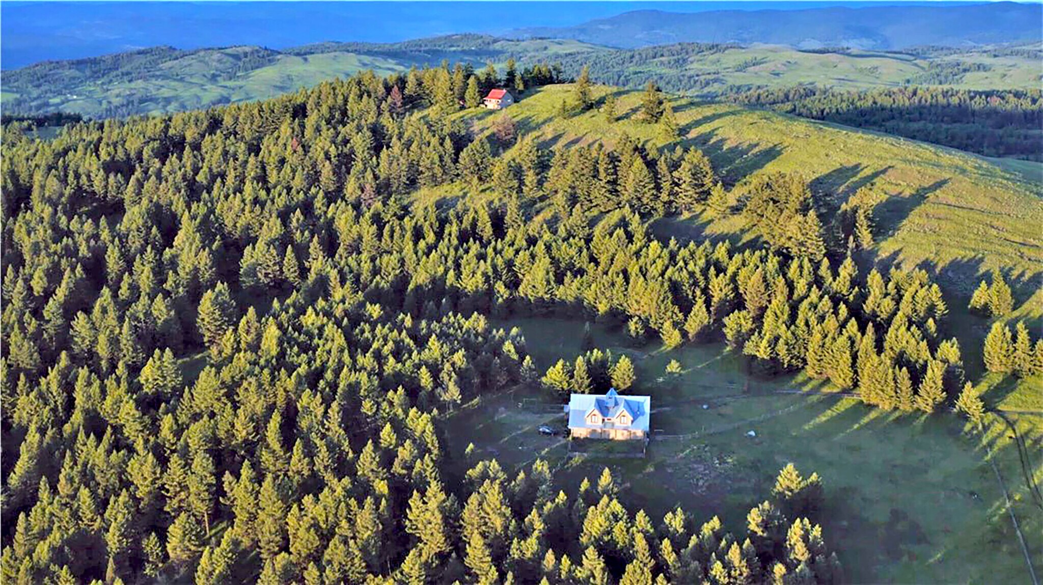 135 Lady Bug, Oroville, WA à vendre Photo du bâtiment- Image 1 de 1