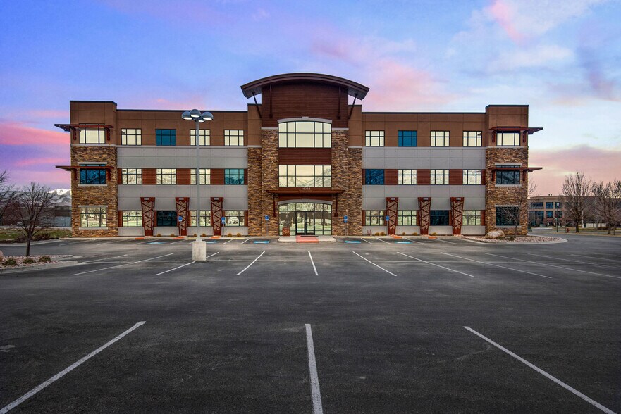 172 E 14075 S, Draper, UT à louer - Photo du bâtiment - Image 3 de 5