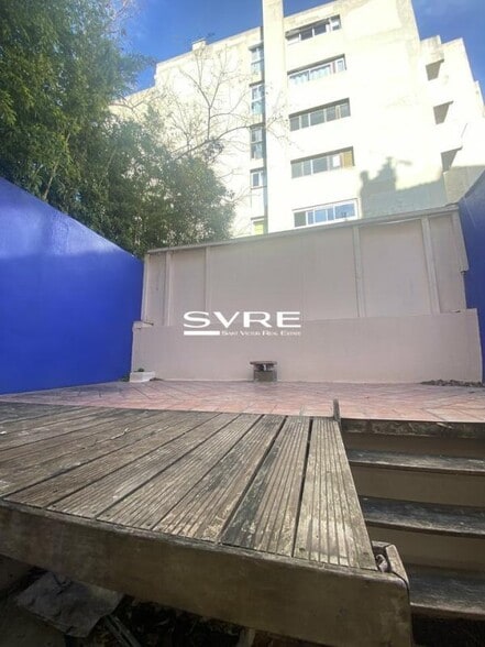 Commerce de détail dans Marseille à vendre - Photo du bâtiment - Image 2 de 4