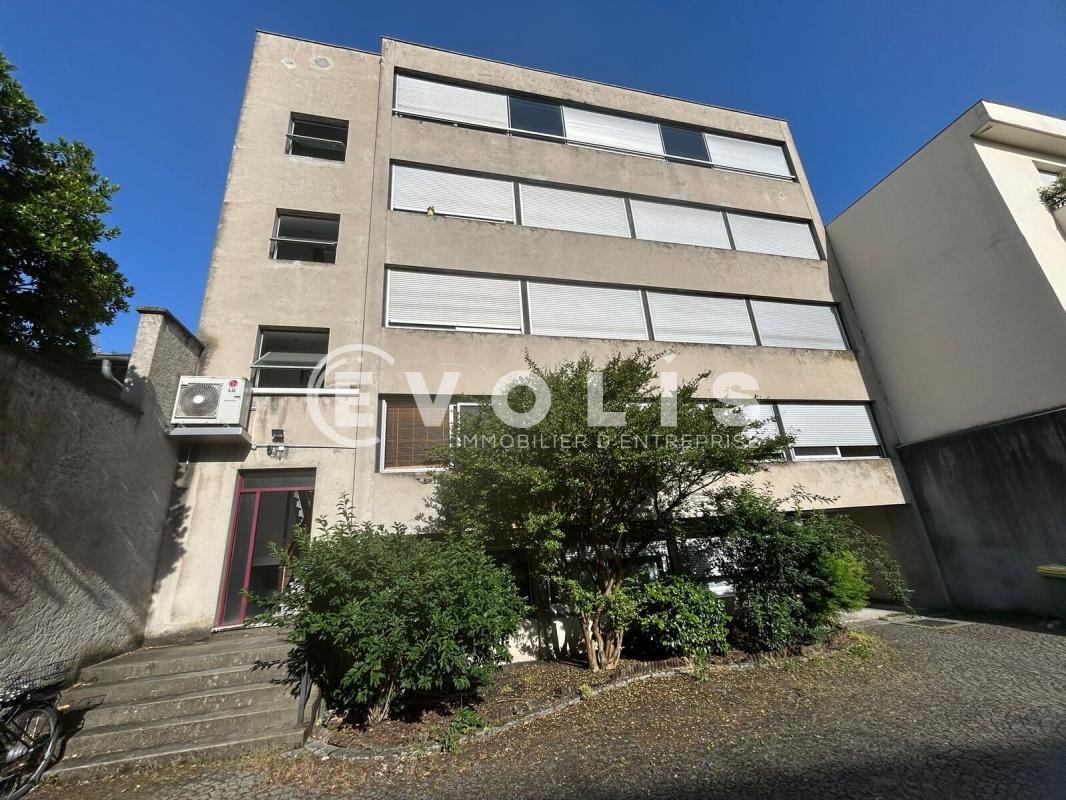 Office in Bordeaux for sale Building Photo- Image 1 of 10