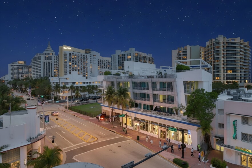 1437 Collins Ave, Miami Beach, FL for lease - Building Photo - Image 2 of 6