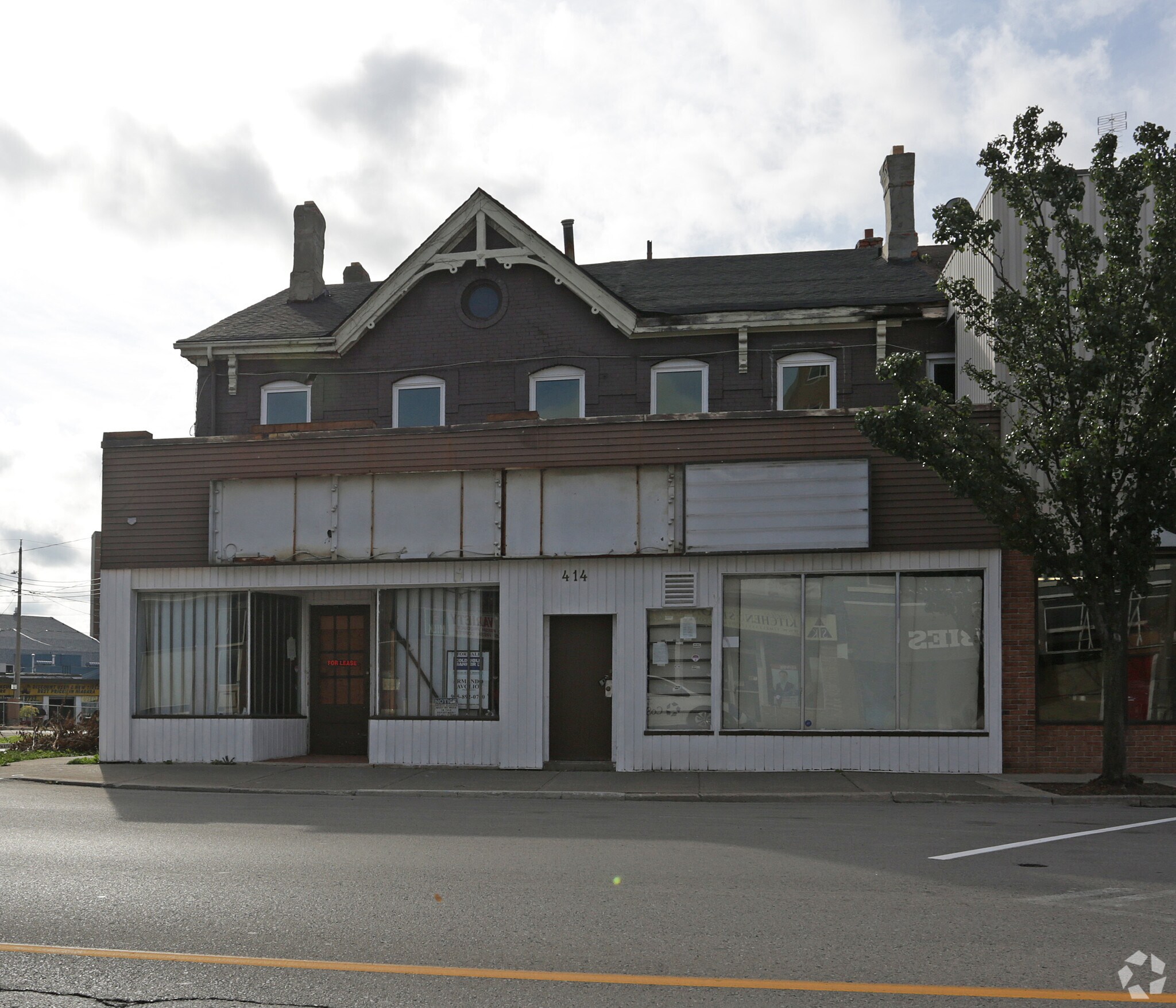 412 St Paul St, St Catharines, ON for sale Primary Photo- Image 1 of 1