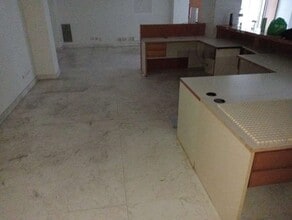 Retail in Girona, Gerona for lease Interior Photo- Image 2 of 7