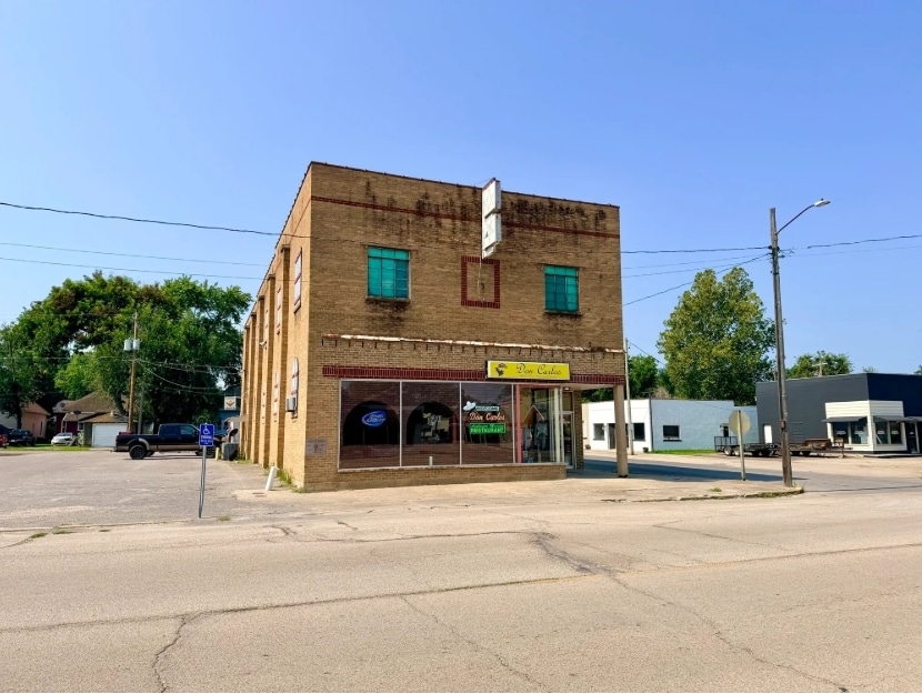 150 W Yoakum Ave, Chaffee, MO for sale Primary Photo- Image 1 of 9