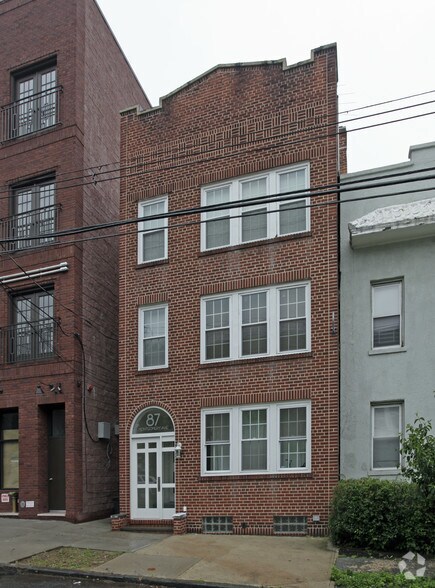 87 Montgomery Ave, Staten Island, NY à vendre - Photo du bâtiment - Image 2 de 2