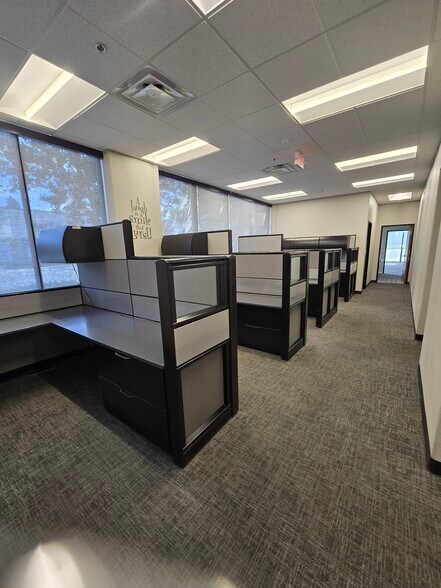 729 Del Paso Rd, Sacramento, CA for lease - Building Photo - Image 2 of 6