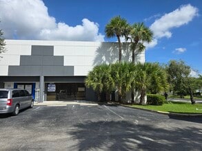 5365-5377 N Hiatus Rd, Sunrise, FL for lease Interior Photo- Image 1 of 11