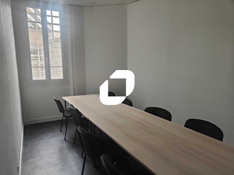Bureau dans Clichy à louer - Photo intérieure - Image 2 de 6