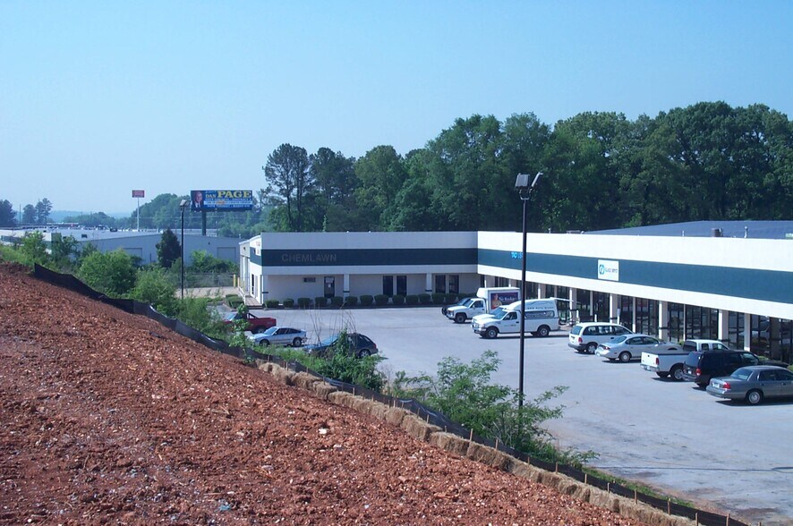 3903 Volunteer Dr, Chattanooga, TN à louer - Photo du bâtiment - Image 1 de 4