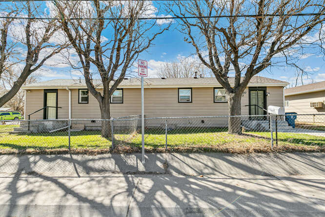 5997 Magnolia St, Commerce City, CO à vendre - Photo du bâtiment - Image 1 de 12