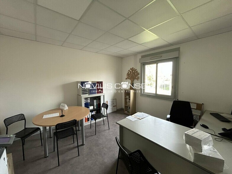Office in Toulouse for lease - Interior Photo - Image 3 of 5