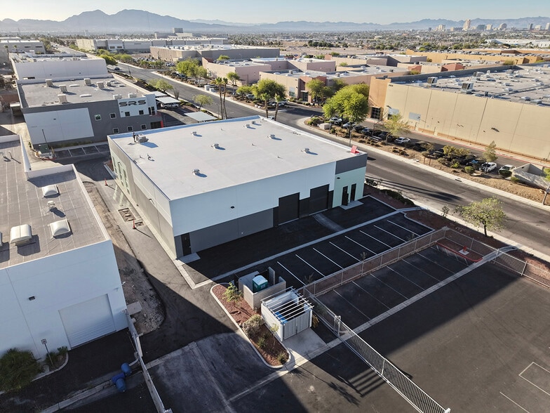 2630 Brooks Ave, North Las Vegas, NV for sale - Building Photo - Image 3 of 8