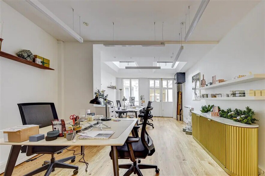 Bureau dans Paris à vendre - Photo du bâtiment - Image 2 de 9